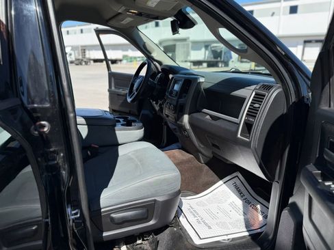 Used 2013 RAM 3500 Tradesman w/ Chrome Appearance Group image 23