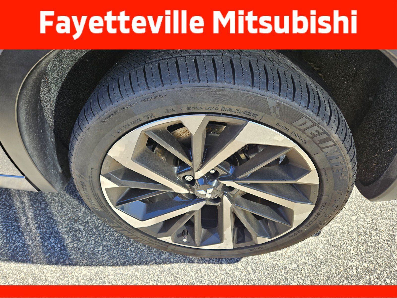Used 2023 Mitsubishi Outlander SEL AWD/4WD image 8