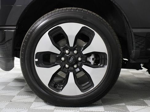Used 2024 Ford F150 Lightning Platinum AWD/4WD image 26