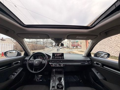 Used 2023 Honda Civic EX image 32