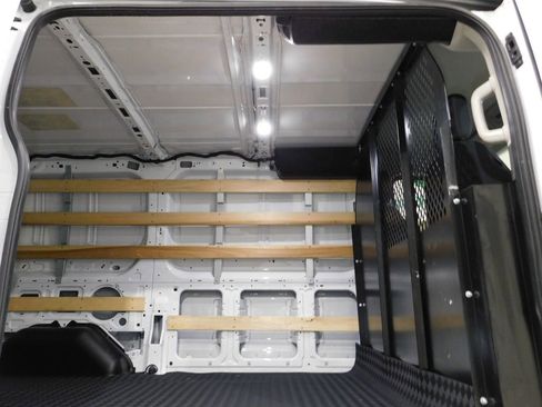 Used 2024 Ford Transit 250 Low Roof AWD w/ Exterior Upgrade Package image 41