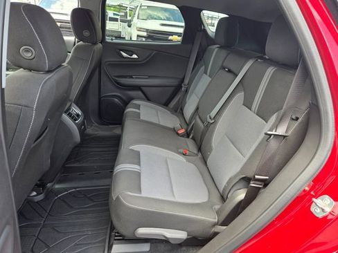 Used 2024 Chevrolet Blazer LT w/ Convenience Package FWD image 11