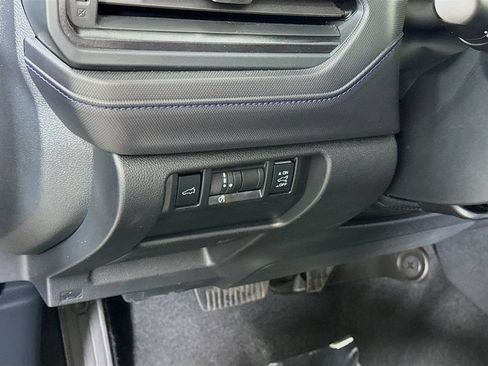 Used 2025 Subaru Forester Premium AWD/4WD image 19