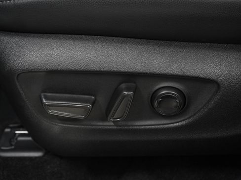 Used 2024 Toyota Highlander Platinum AWD/4WD image 27
