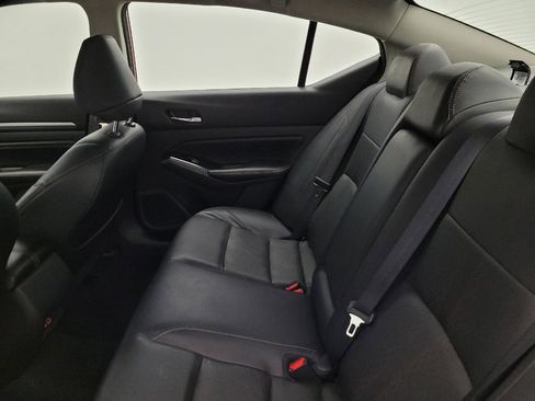 Used 2023 Nissan Altima 2.5 SR w/ SR Premium Package FWD image 18