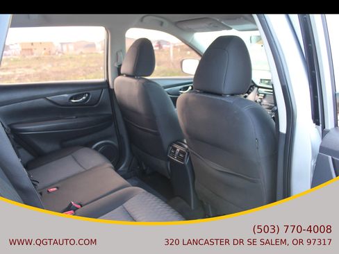 Used 2017 Nissan Rogue S FWD image 17