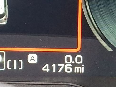 Used 2025 Subaru Forester Premium image 19