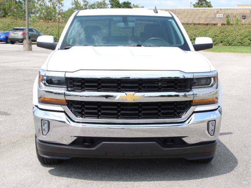 Used 2018 Chevrolet Silverado 1500 LT w/ All Star Edition AWD/4WD image 2