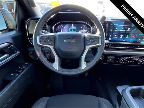 Used 2025 Chevrolet Silverado 1500 RST image 9