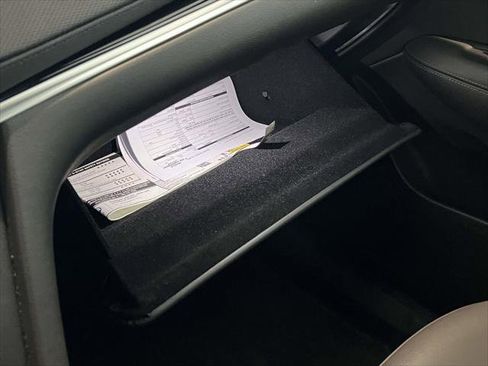 Certified 2025 Cadillac XT6 Luxury image 34