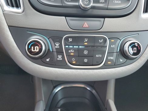 Used 2019 Chevrolet Malibu LT w/ Driver Confidence Package II image 31