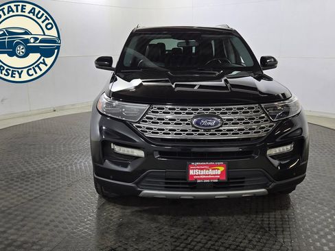 Used 2021 Ford Explorer Limited w/ Equipment Group 301A AWD/4WD image 2