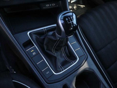 Certified 2024 Volkswagen Jetta Sport image 20