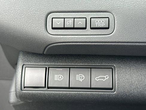 New 2026 Subaru Uncharted Premium image 30