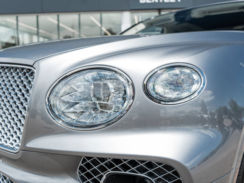 Certified 2023 Bentley Bentayga AWD/4WD image 23