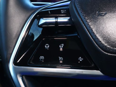 Used 2025 Cadillac Escalade Premium Luxury Platinum image 33