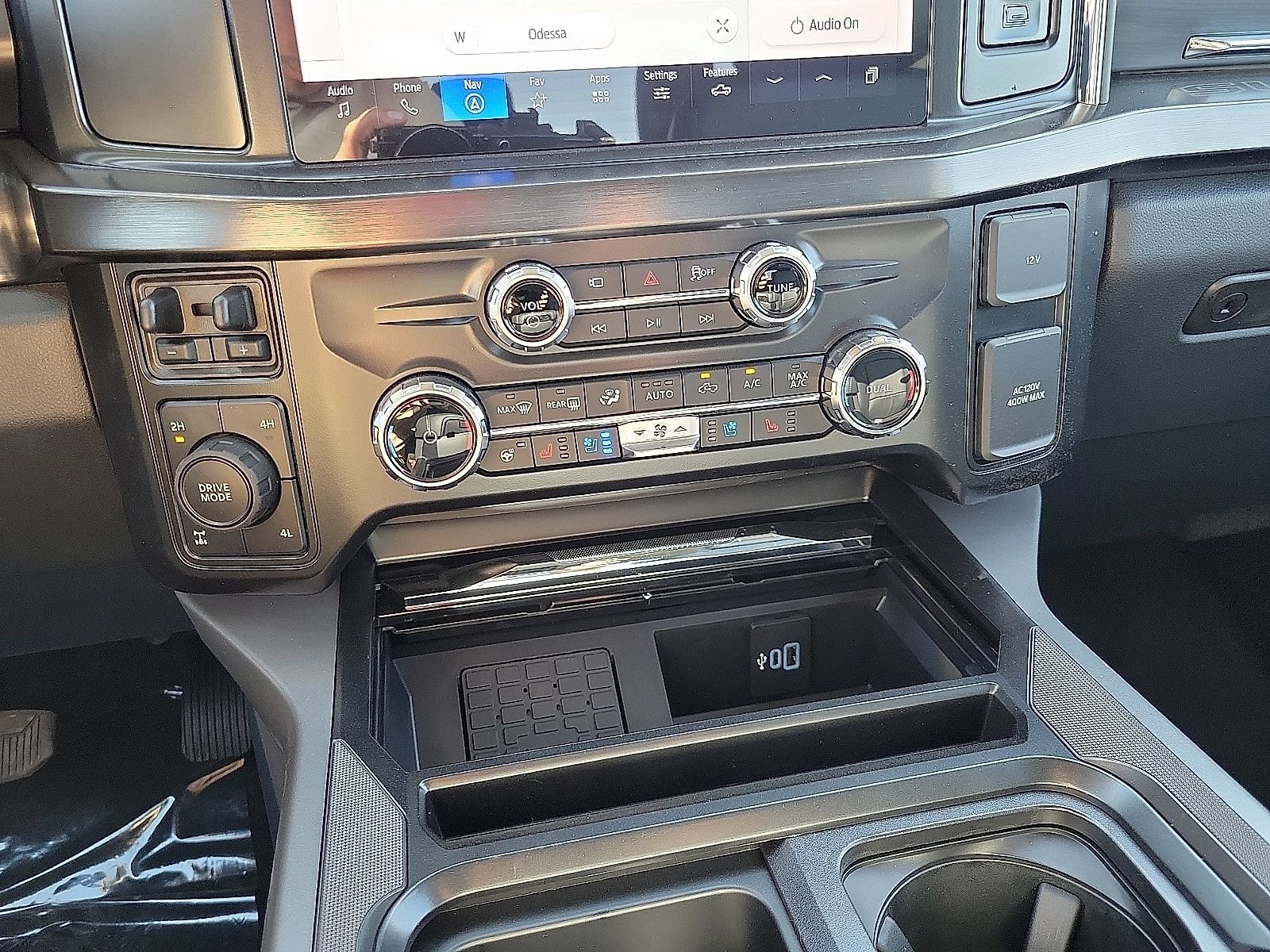 New 2026 Ford F250 Lariat w/ Chrome Package AWD/4WD image 14