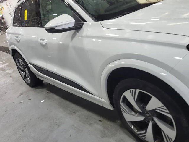 Used 2025 Audi Q6 e-tron Premium Plus AWD/4WD image 11