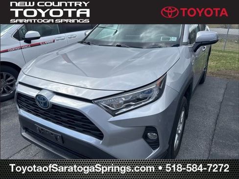 Used 2019 Toyota RAV4 XLE image 1