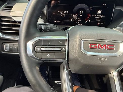 Used 2026 GMC Acadia Elevation w/ Elevation Premium Package FWD image 41