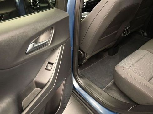 Used 2026 Chevrolet Equinox LT FWD image 16