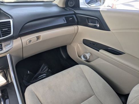 Used 2015 Honda Accord EX image 14