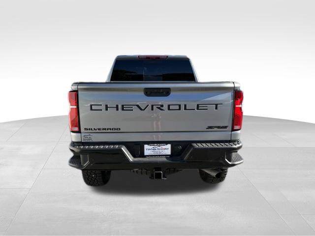 Used 2026 Chevrolet Silverado 2500 ZR2 w/ LPO, Dark Essentials Package AWD/4WD image 10