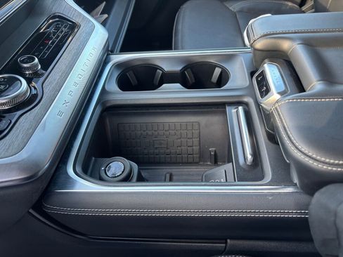 Used 2025 Ford Expedition Max Platinum image 13