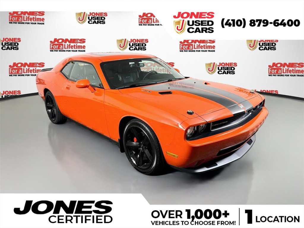 Used 2009 Dodge Challenger SRT8 w/ SRT Option Group II RWD image 1