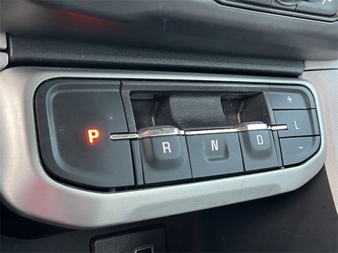 Used 2023 GMC Acadia SLE w/ Driver Convenience Package image 18