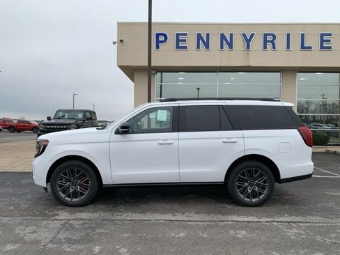 New 2025 Ford Expedition Platinum w/ Stealth Performance Package image 8