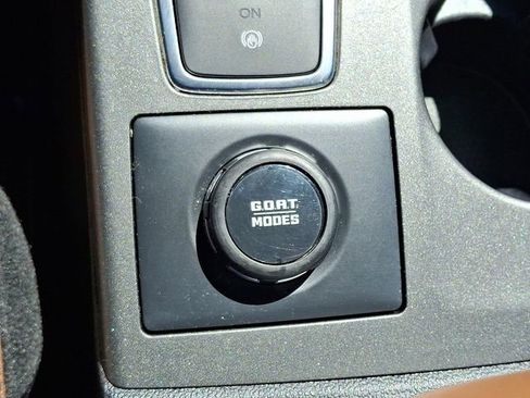 Certified 2025 Ford Bronco Sport Outer Banks w/ Outer Banks Tech Package+ AWD/4WD image 24