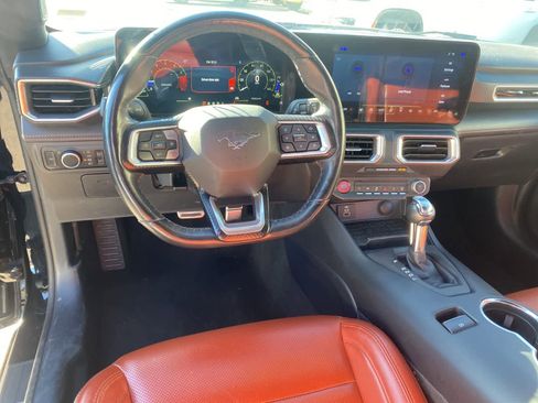Used 2024 Ford Mustang Premium image 9