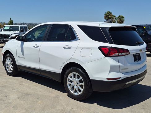 Used 2024 Chevrolet Equinox LT AWD/4WD image 4