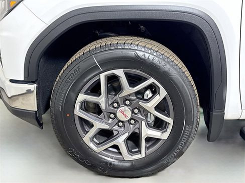 Certified 2024 GMC Sierra 1500 SLT w/ SLT Convenience Package image 29