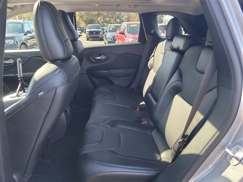Used 2022 Jeep Cherokee Trailhawk w/ Sun, Sound & Nav Group image 12