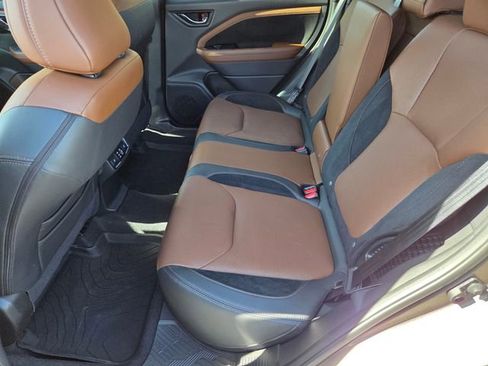 Used 2025 Subaru Forester Touring image 11