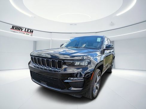 New 2025 Jeep Grand Cherokee Limited w/ Trailer Tow Package image 6