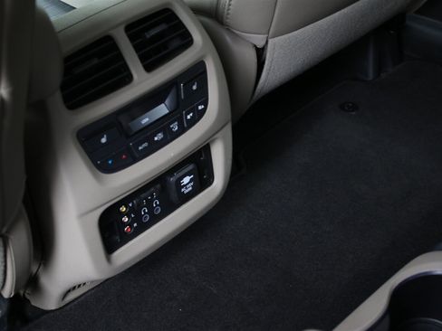 Used 2018 Honda Pilot Elite image 28