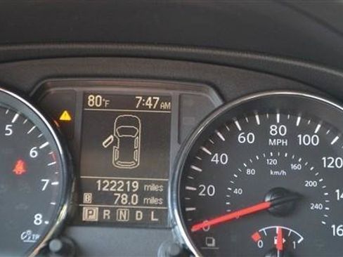 Used 2013 Nissan Rogue SV AWD/4WD image 13
