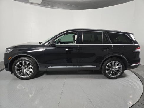 New 2026 Lincoln Aviator AWD image 8