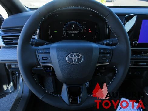 New 2026 Toyota Camry SE image 7