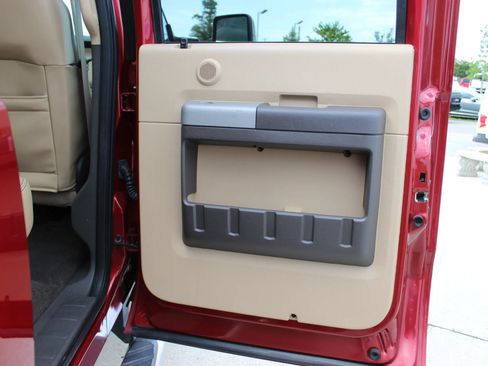 Used 2015 Ford F250 Lariat w/ Lariat Interior Package AWD/4WD image 26