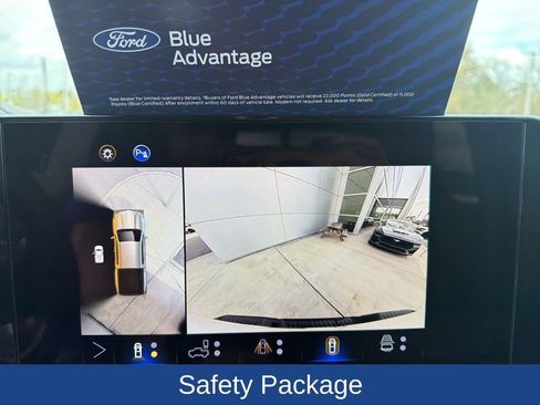 Used 2024 Chevrolet Colorado Trail Boss w/ Technology Package image 19