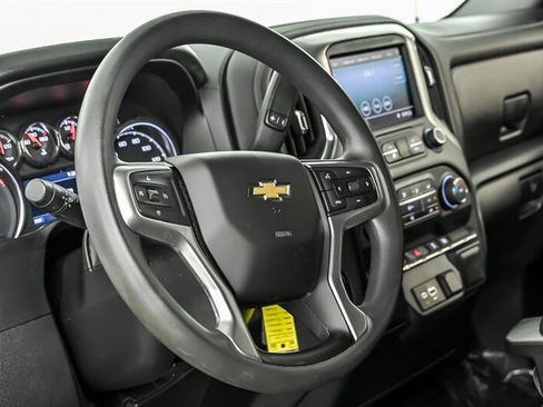 Used 2020 Chevrolet Silverado 1500 LT RWD image 18