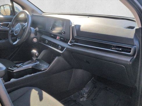Used 2024 Kia Sportage LX image 22