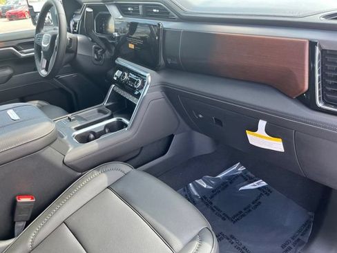 New 2026 GMC Sierra 3500 Denali w/ Denali Reserve Package AWD/4WD image 27