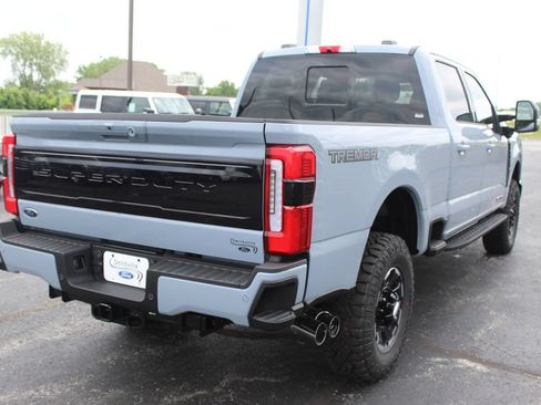 New 2026 Ford F350 Platinum w/ Tremor Off-Road Package AWD/4WD image 10