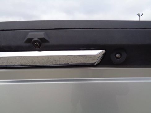 Used 2019 Ford F250 XLT w/ XLT Premium Package image 11