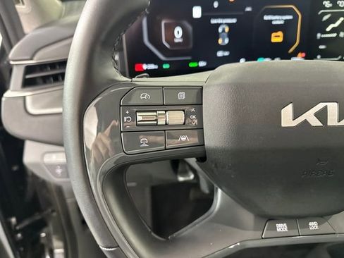 Used 2024 Kia EV9 Wind image 15